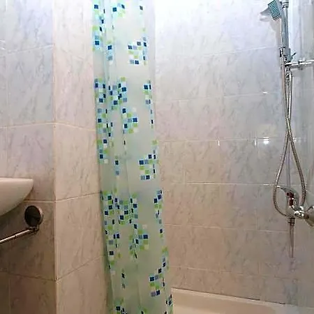 Hotel 1408 Banjole